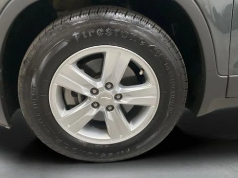 Used 2019 Chevrolet Trax LT w/ Driver Confidence Package FWD image 12