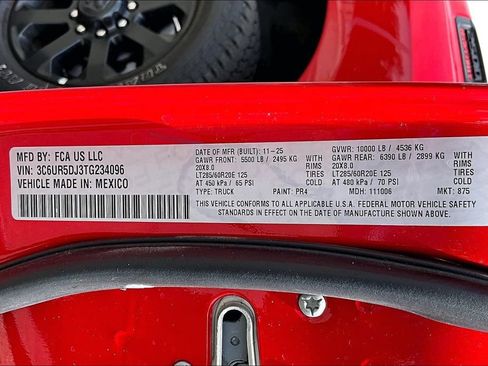 Certified 2026 RAM 2500 Big Horn AWD/4WD image 32