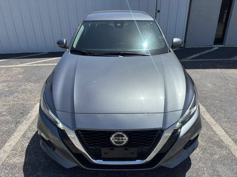 Used 2021 Nissan Altima 2.5 SV AWD/4WD image 11