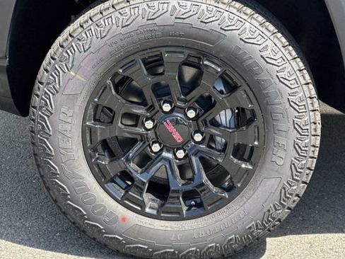 New 2026 GMC Canyon Elevation image 24