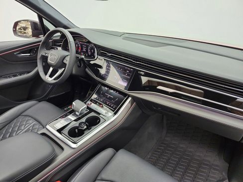 Used 2025 Audi SQ7 Prestige AWD/4WD image 21