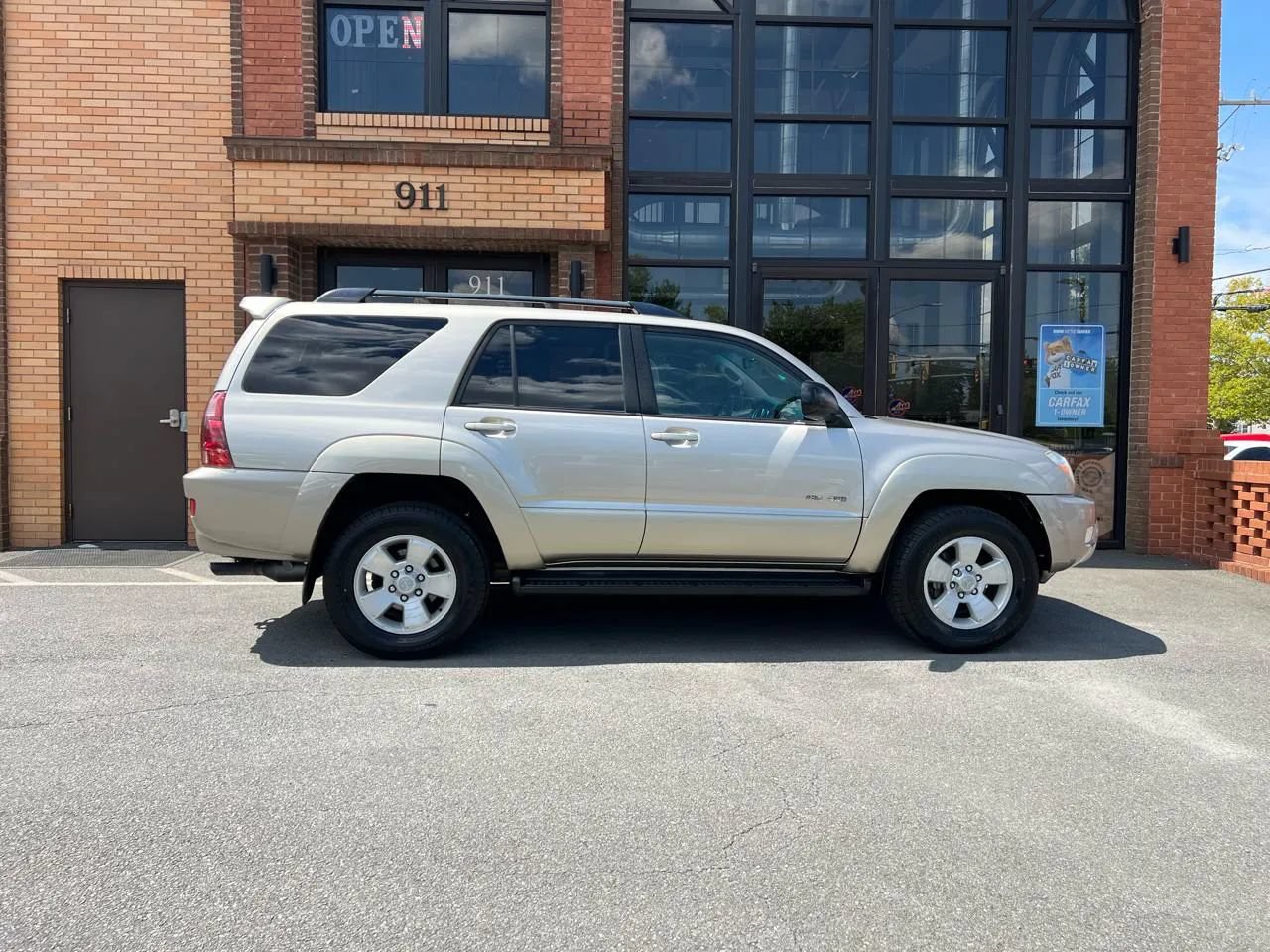 Used 2003 Toyota 4Runner Sport AWD/4WD image 13