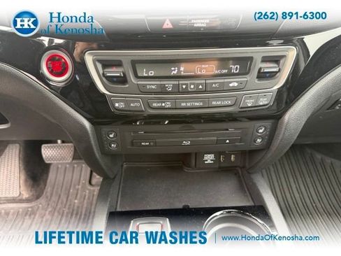 Used 2017 Honda Pilot Elite image 8