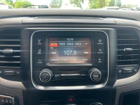Used 2018 RAM 1500 Express AWD/4WD image 7
