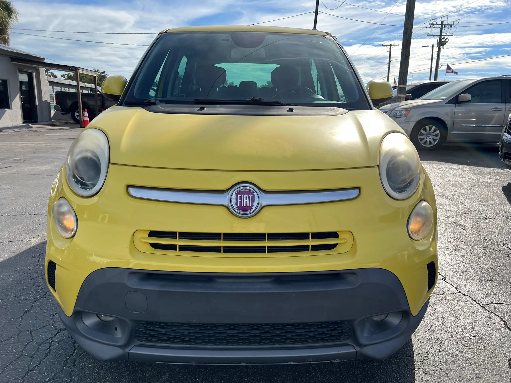 Used 2014 FIAT 500L Trekking w/ Popular Equipment Group FWD image 3