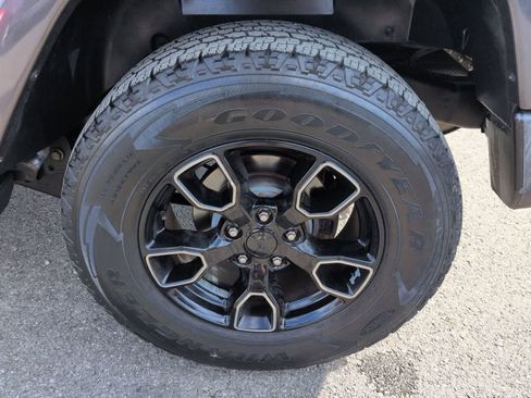 Certified 2017 Jeep Wrangler Unlimited Sahara image 13