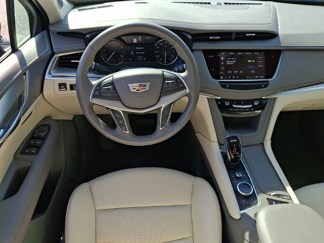 Used 2023 Cadillac XT5 Premium Luxury AWD/4WD image 15