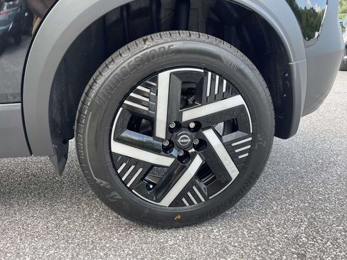 New 2026 Nissan Kicks SV w/ Cold Weather Package FWD image 7