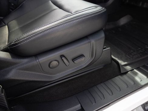 Used 2020 Ford F150 Lariat w/ Equipment Group 502A Luxury image 26