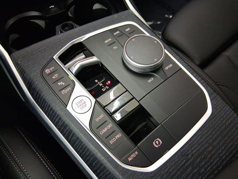 Used 2026 BMW 330i Sedan w/ Convenience Package RWD image 18