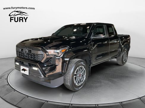 Used 2024 Toyota Tacoma TRD Sport w/ TRD Sport Premium Package AWD/4WD image 7