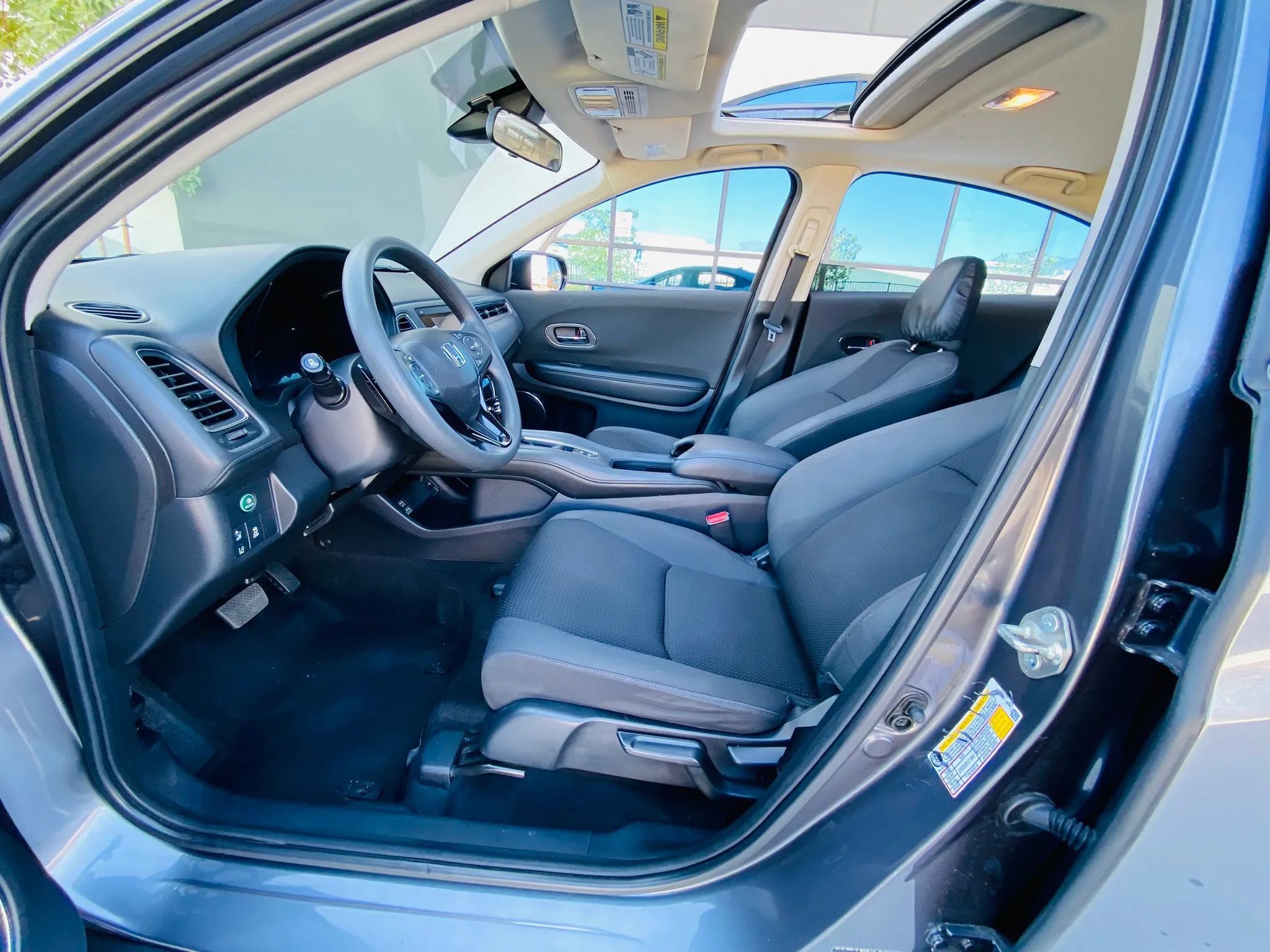 Used 2019 Honda HR-V EX image 25