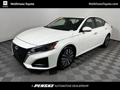 Used 2023 Nissan Altima 2.5 SV