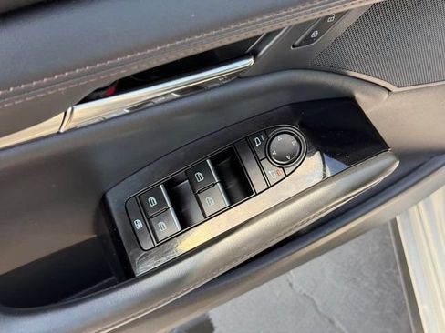 Used 2025 MAZDA MAZDA3 s FWD image 16