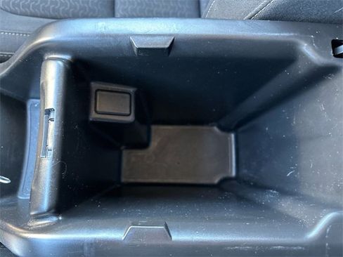 Used 2019 GMC Canyon SLE w/ SLE Convenience Package image 38