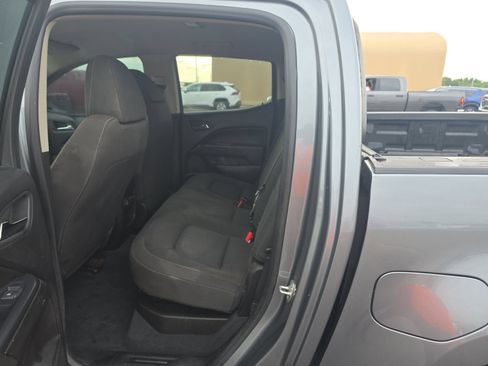 Used 2019 Chevrolet Colorado LT w/ LT Convenience Package RWD image 11