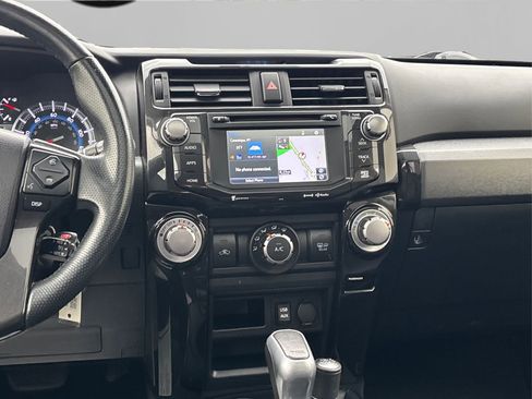 Used 2018 Toyota 4Runner TRD Off-Road Premium image 20