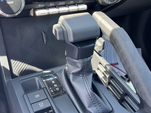 New 2026 Toyota Tacoma SR5 AWD/4WD image 17