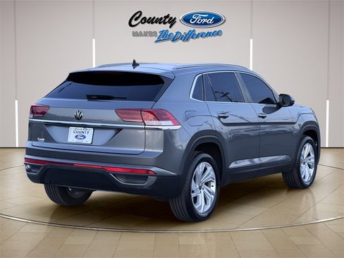 Used 2021 Volkswagen Atlas Cross Sport SEL image 26