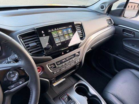 Used 2022 Honda Pilot Special Edition image 17