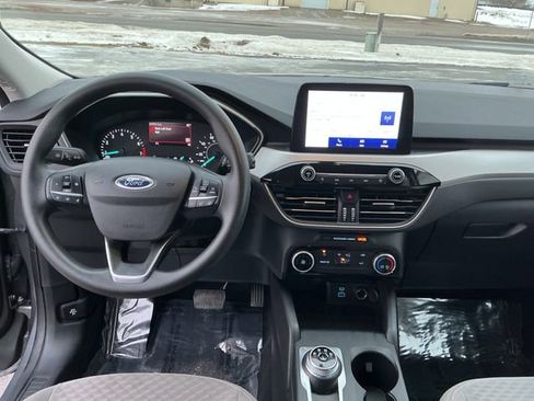 Used 2022 Ford Escape SE image 26