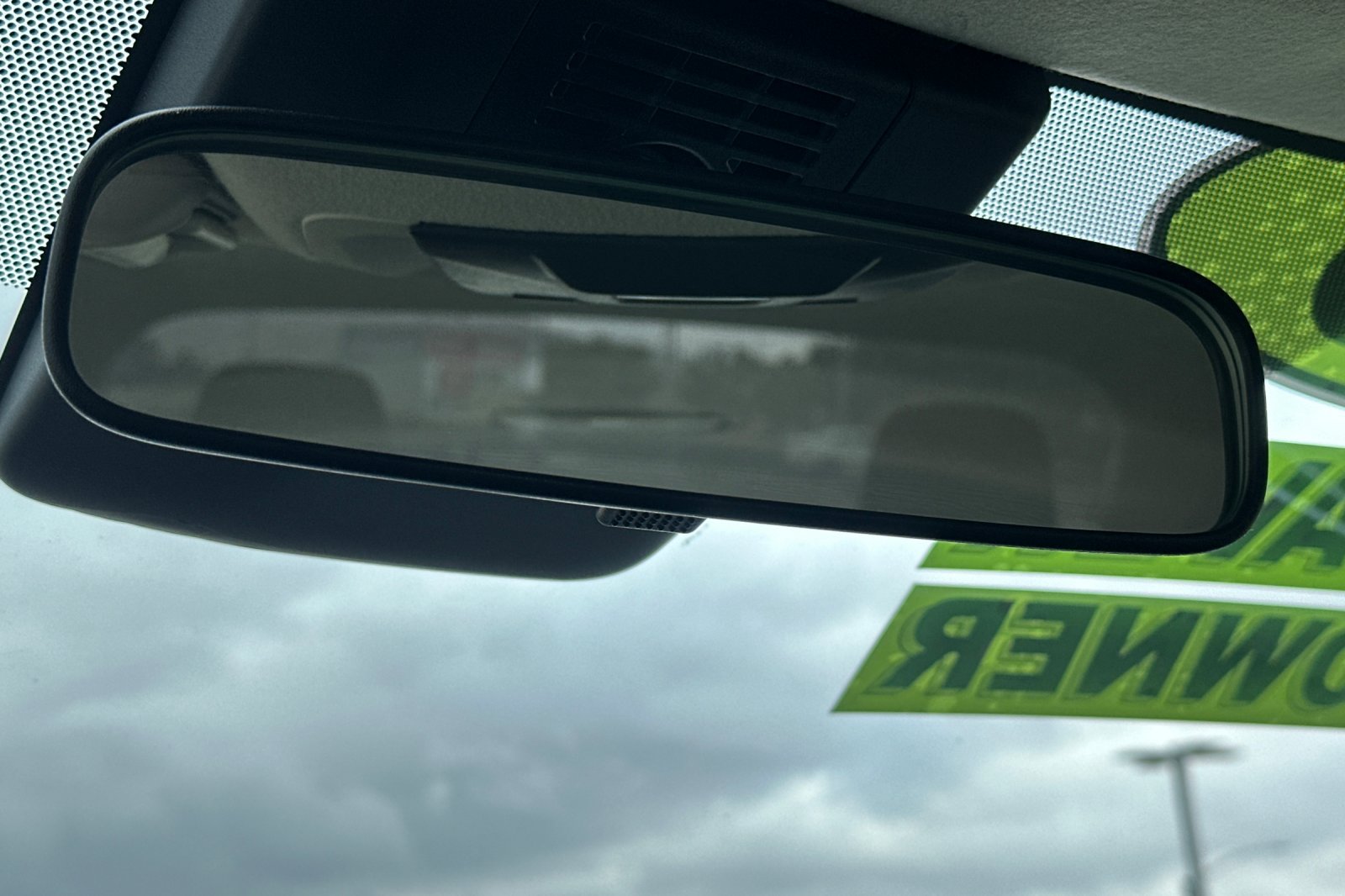 Used 2025 Toyota Corolla LE FWD image 25