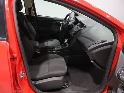 Used 2016 Ford Focus SE FWD image 22