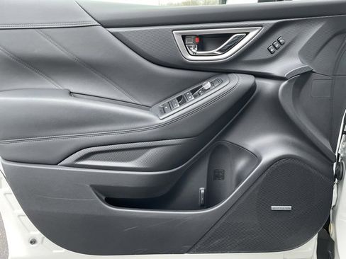 Used 2023 Subaru Forester Touring image 9