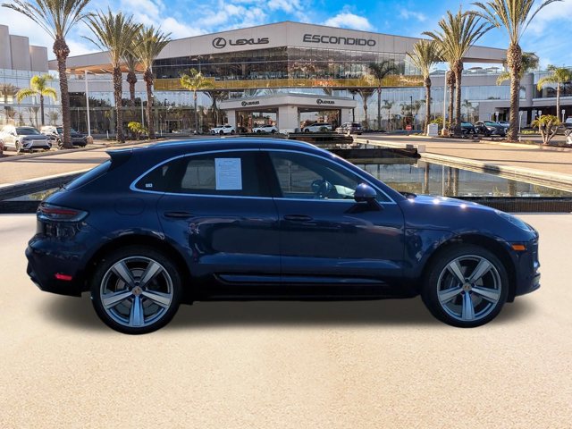 Used 2024 Porsche Macan AWD/4WD image 4