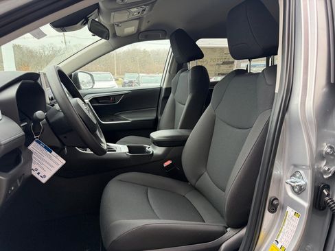 New 2025 Toyota RAV4 LE image 7