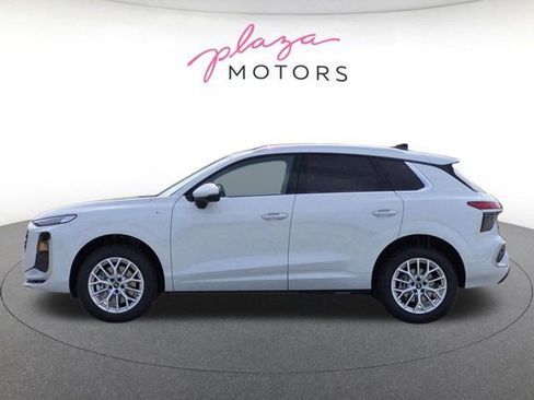 New 2026 Audi Q3 quattro 2.0T AWD/4WD image 8