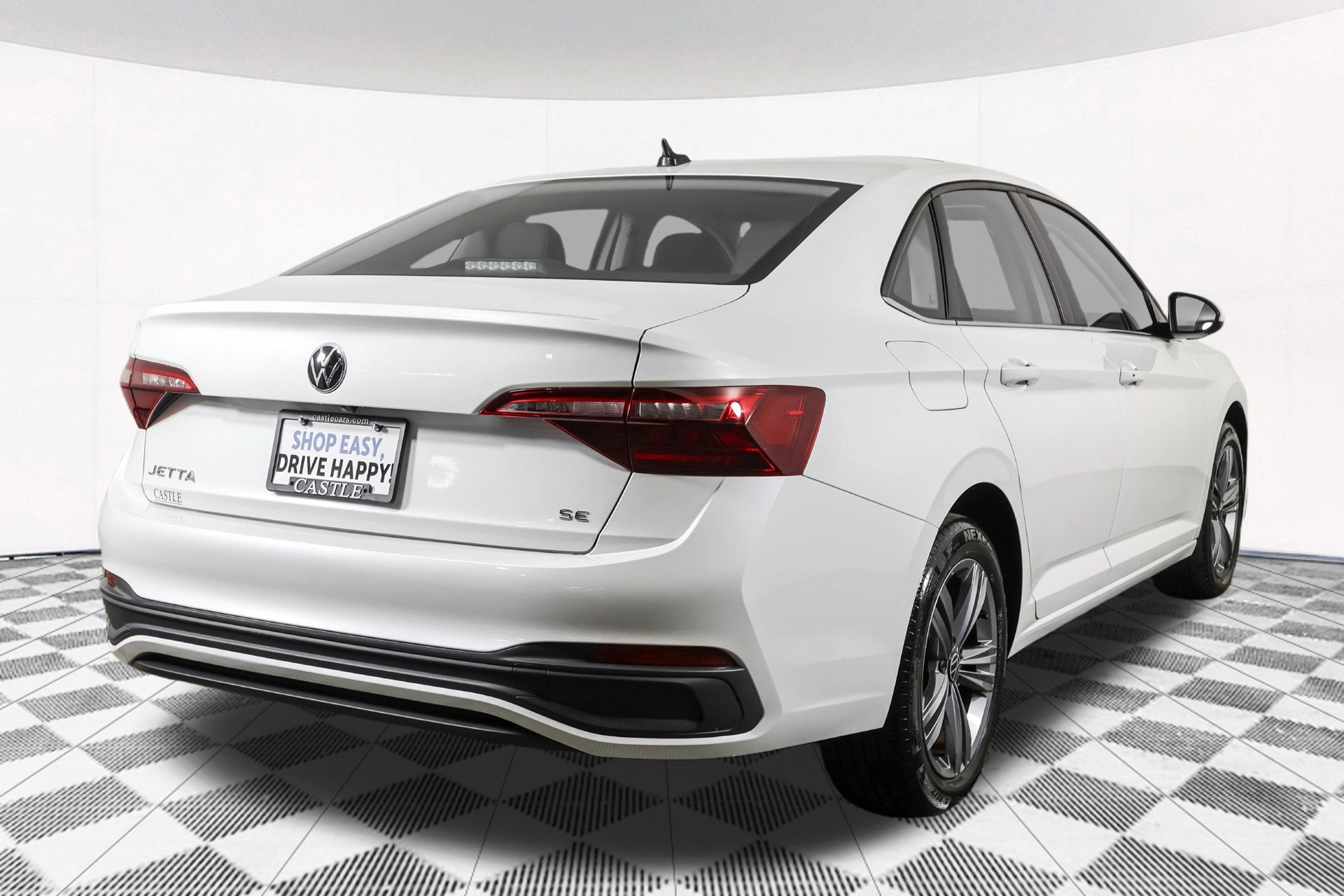 Used 2023 Volkswagen Jetta SE FWD image 16