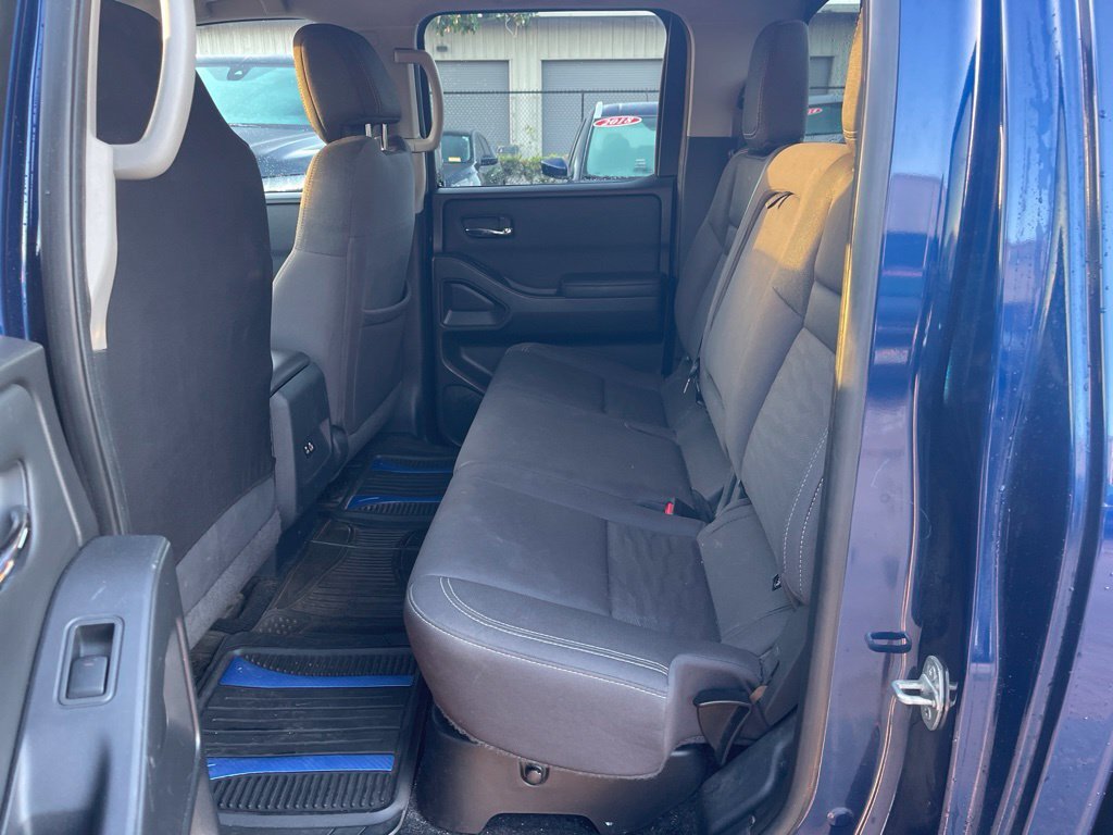 Used 2022 Nissan Frontier SV RWD image 11