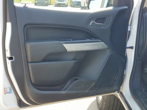 Used 2022 Chevrolet Colorado LT w/ Fleet Safety Package RWD image 8