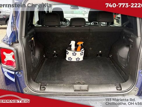 Used 2018 Jeep Renegade Altitude AWD/4WD image 11