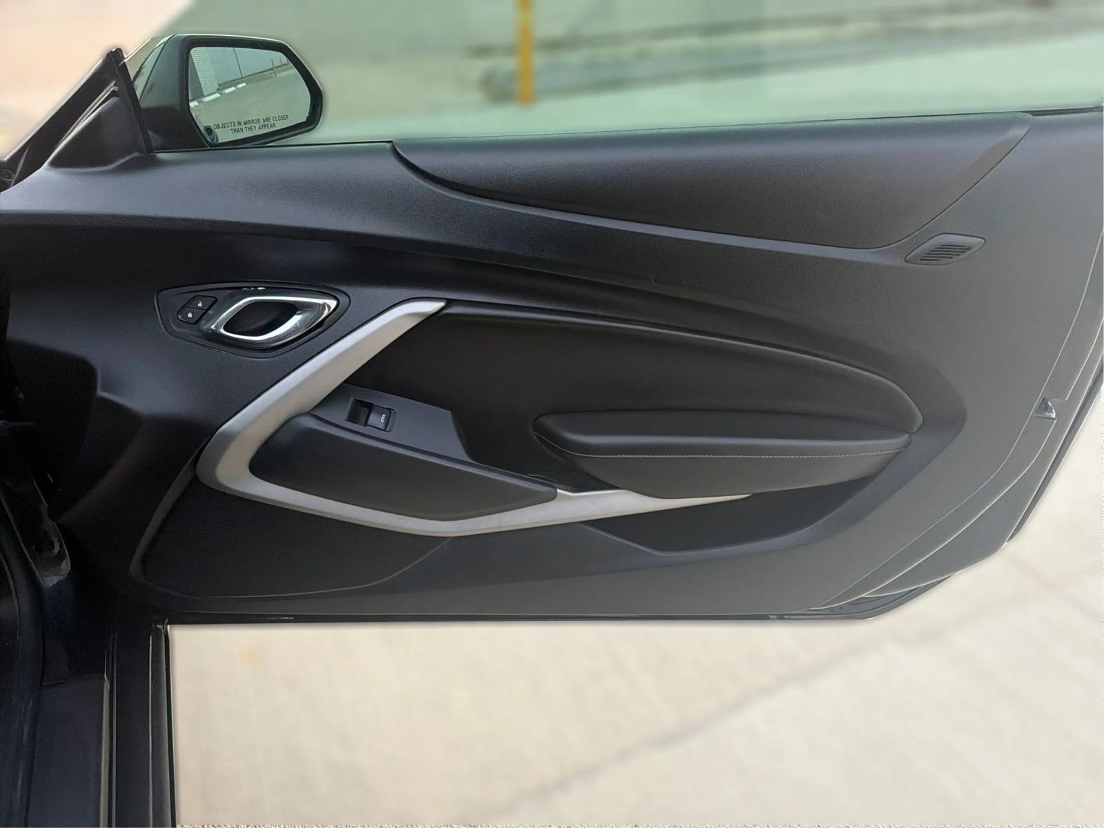 Used 2016 Chevrolet Camaro LT RWD image 25