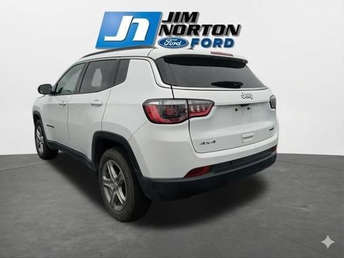 Used 2024 Jeep Compass Latitude AWD/4WD image 7