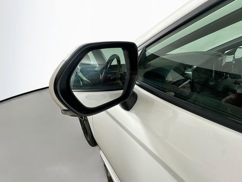 Used 2025 Toyota Camry SE FWD image 37