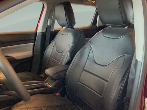 Used 2022 Jeep Compass Latitude FWD image 23