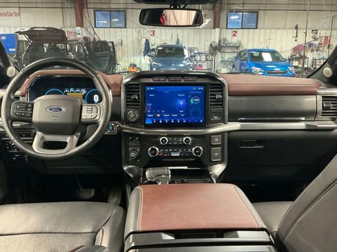 Used 2023 Ford F150 Lariat w/ Equipment Group 502A High image 18