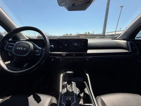 Used 2024 Kia Sorento S FWD image 35