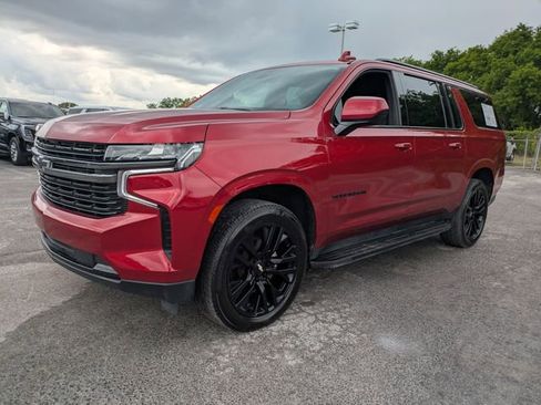Used 2021 Chevrolet Suburban RST AWD/4WD image 8