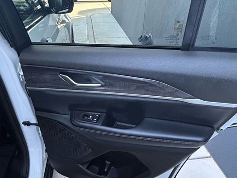 Used 2023 Jeep Grand Cherokee Limited w/ Trailer Tow Prep Group (B) image 14