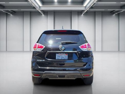 Used 2015 Nissan Rogue S FWD image 5