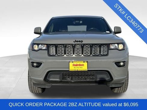 Used 2020 Jeep Grand Cherokee Altitude image 2