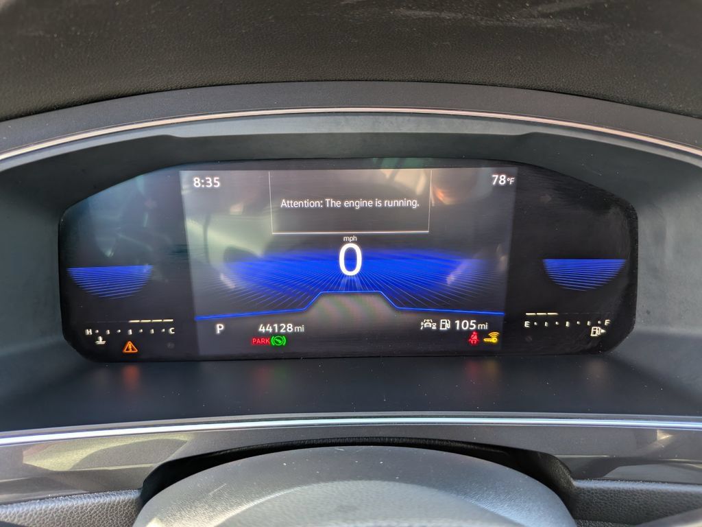 Certified 2022 Volkswagen Tiguan SE R-Line FWD image 31