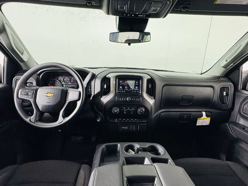 Used 2026 Chevrolet Silverado 1500 Custom RWD image 18