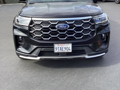 Used 2025 Ford Explorer Platinum w/ LUX Leather Package image 4