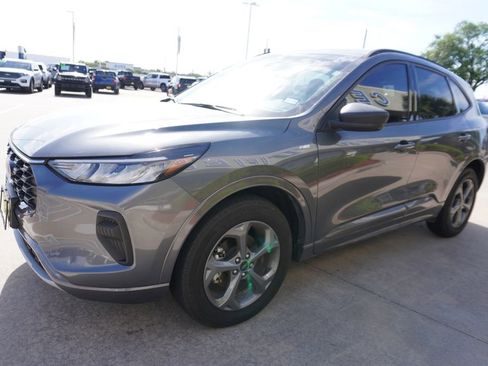 Used 2023 Ford Escape ST-Line w/ Tech Pack #1 image 3