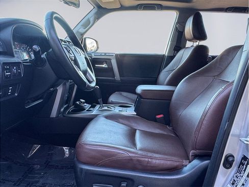 Used 2016 Toyota 4Runner Limited image 11